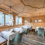 威胜塔尔酒店 酒店 4*